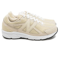 sports shoes sports shoes