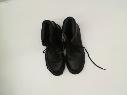 shoes black