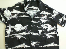 Men's black shirt with short sleeves