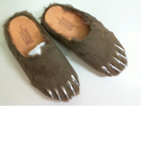 Men's closed slates with faux fur and claws Bravest Studios size 10