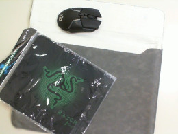 Set of 3 items, laptop case + wireless mouse + mouse pad