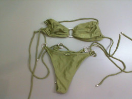 Bikini swimsuit with strings, green