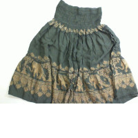 Short women's dress, green, elephant pattern Short women's dress, green, elephant pattern