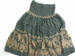 Short women's dress, green, elephant pattern