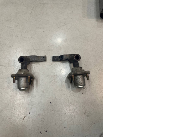 Set of 2 Rear Wheel Mounts for Golf Cart Set of 2 Rear Wheel Mounts for Golf Cart