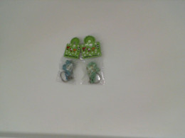 set of keychain (2pes/set) set of keychain (2pes/set)