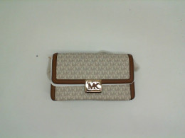 Beige and brown MK women's handbag Beige and brown MK women's handbag