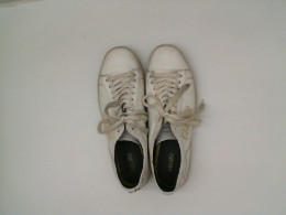 shoes whit shoes whit