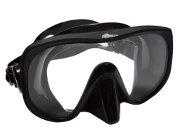 black diving mask 
