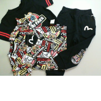 Children's clothing set, black warm pants + 2 T-shirts Children's clothing set, black warm pants + 2 T-shirts
