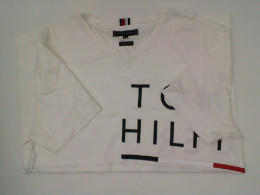 whit shirt  tommy size XL 