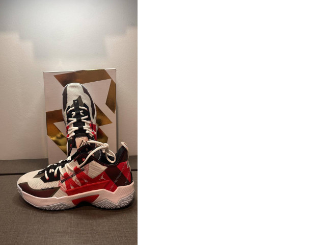 NIKE shoes JORDAN ONE TAKE II WHITE/UNIVERSITY RED SIZE 10 NIKE shoes JORDAN ONE TAKE II WHITE/UNIVERSITY RED SIZE 10