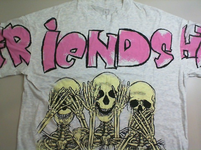 Gray T-shirt with skeletons Gray T-shirt with skeletons