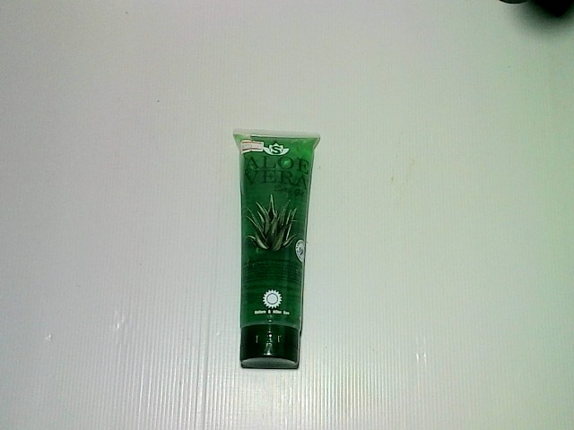 aloe vera gel aloe vera gel