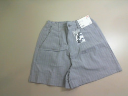 Women's shorts, gray UniQlo Women's shorts, gray UniQlo