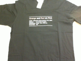 T-shirt black with the inscription size Xl T-shirt black with the inscription size Xl