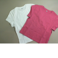 Set of 2 women's T-shirts, pink and white, size XL Set of 2 women's T-shirts, pink and white, size XL