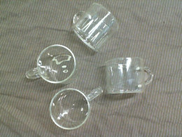 Set of 4 glass tea mugs Set of 4 glass tea mugs