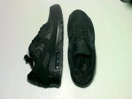 Nike shoes black