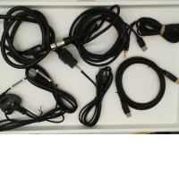 Wire set for microphone and electronic item