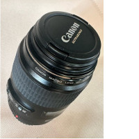 Canon EF 100mm F/2.8 Macro USM lens Canon EF 100mm F/2.8 Macro USM lens