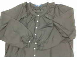 black shirt size L black shirt size L