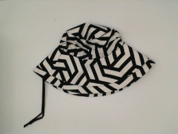 black&white hat