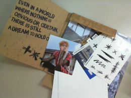 Album of a Korean music group with photos Album of a Korean music group with photos