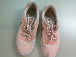 Women's pink sneakers