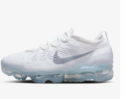 Nike Air VaporMax 2023 Flyknit size US 9.5