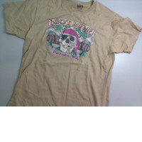 Brown T-shirt with a skull pattern