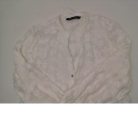 ZARA whute long-sleeved shirt with pattern Size L ZARA whute long-sleeved shirt with pattern Size L