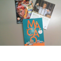 Set of 3 books in English, Asian countries