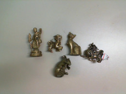 Set of 5 small iron figures
