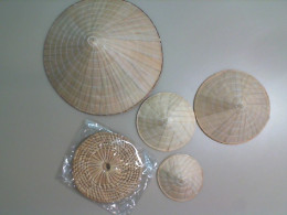 Salting set, 4 hats + 2 cup holders Salting set, 4 hats + 2 cup holders