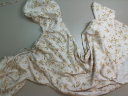 Short dress, off-shoulder, beige with flowers