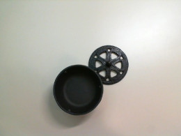 Small iron vase with lid, decor