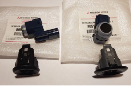 Set of two parking sensors for Mitsubishi 8651A220HB