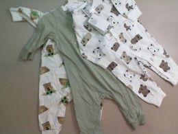 Set of 3 overalls for a child 0.6-0.8 months