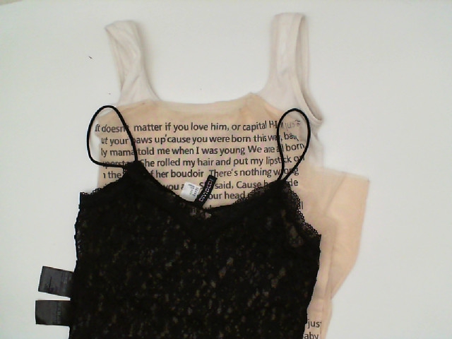 Set of women's tank tops (3pcs/set) Set of women's tank tops (3pcs/set)