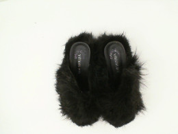 Black high heels with fur 