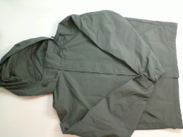 Demisison jacket with hood, green