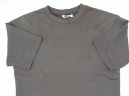 UNIQLO Green round neck shirt Size S