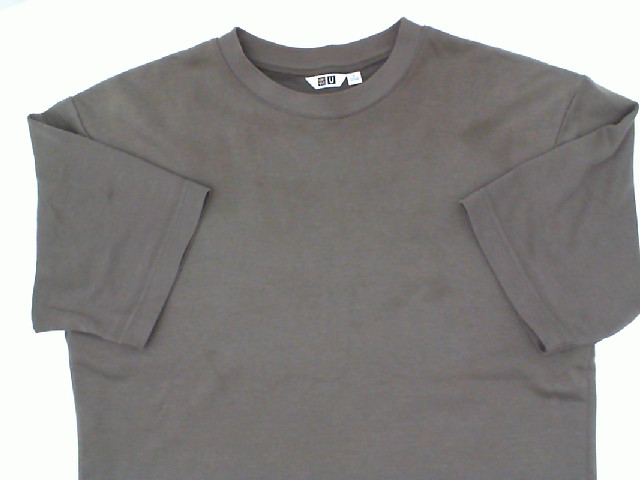 UNIQLO Green round neck shirt Size S UNIQLO Green round neck shirt Size S