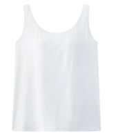 Whute The tank top has a built-in bra Whute The tank top has a built-in bra