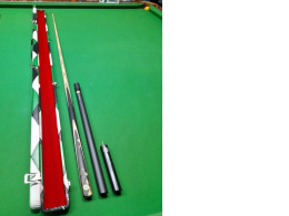 Set for playing billiards: cue, 2 tips for increasing the cue, cover color green-black-white Set for playing billiards: cue, 2 tips for increasing the cue, cover color green-black-white