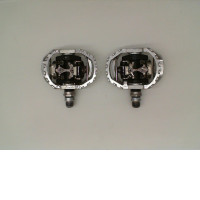 set of shimano pedals  (2pcs/set)