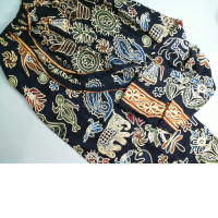 Trousers with drawstrings, black with a pattern Trousers with drawstrings, black with a pattern