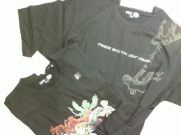 Set of 2 T-shirts, black UniQlo, with a pattern on the back, Size XL
