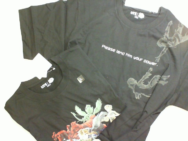 Set of 2 T-shirts, black UniQlo, with a pattern on the back, Size XL Set of 2 T-shirts, black UniQlo, with a pattern on the back, Size XL